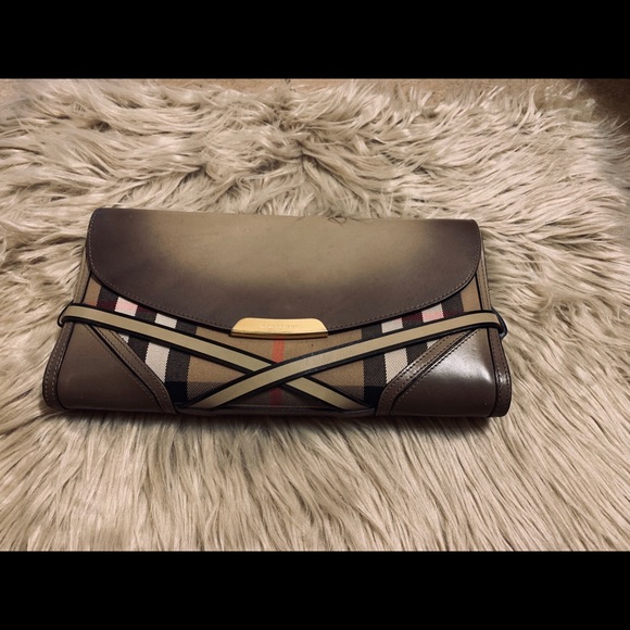 Buberry clutch - Picture 6 of 6